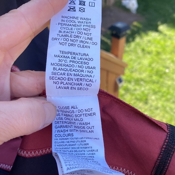 Puma light Jacket! Size S - Picture 9 of 10